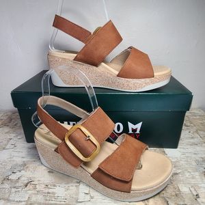 NIB Mephisto Giulia Hazelnut Velvet Leather Size EU 37 / US 7